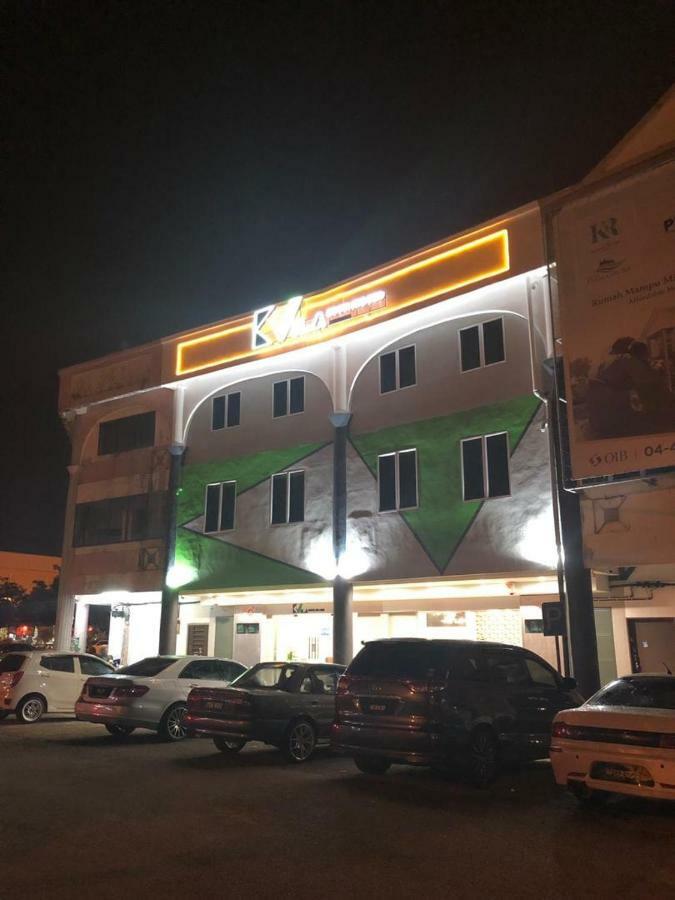 K Vila Hotel 숭가이페타니 외부 사진